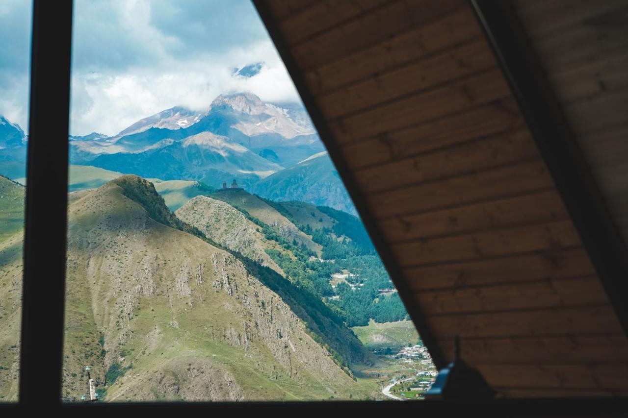 Apartamento Misty Rocks Kazbegi Exterior foto